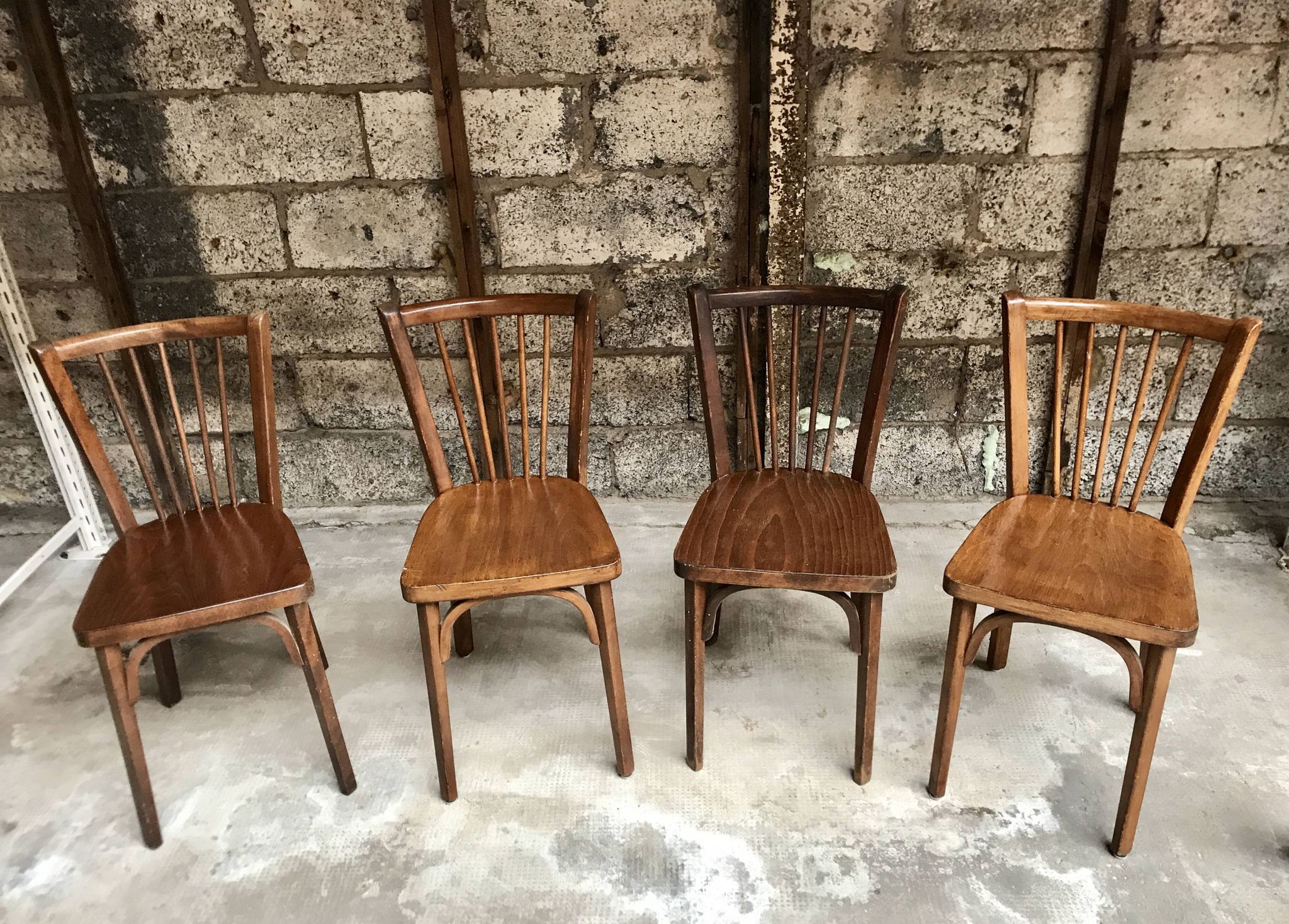 Série de 4 chaises bistrot Baumann N89