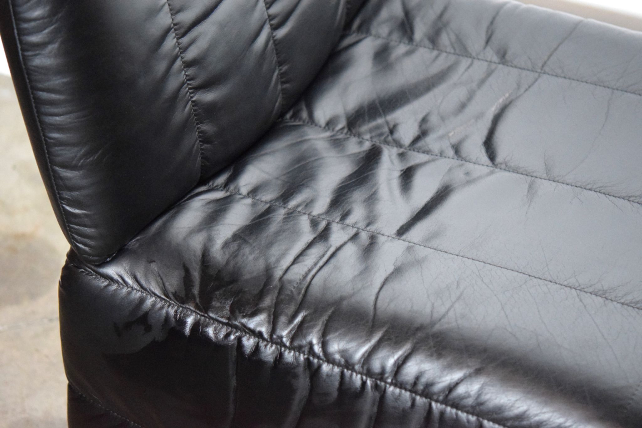 Fauteuil skaï vintage 1970