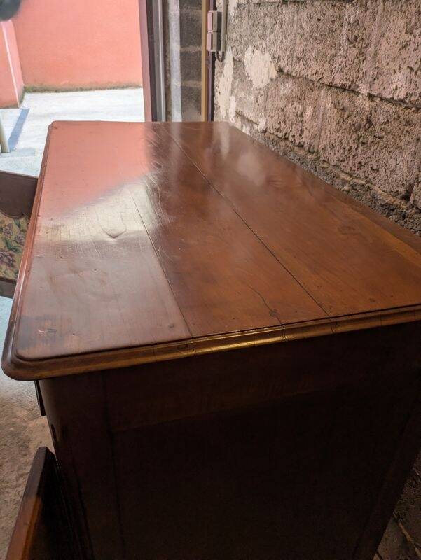 Sells very old in very good condition.
