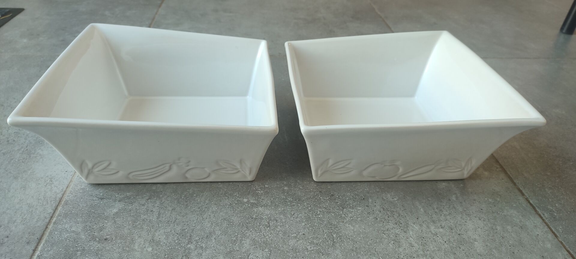 Two asymmetrical square gratin dishes BCI numbered, Made in France