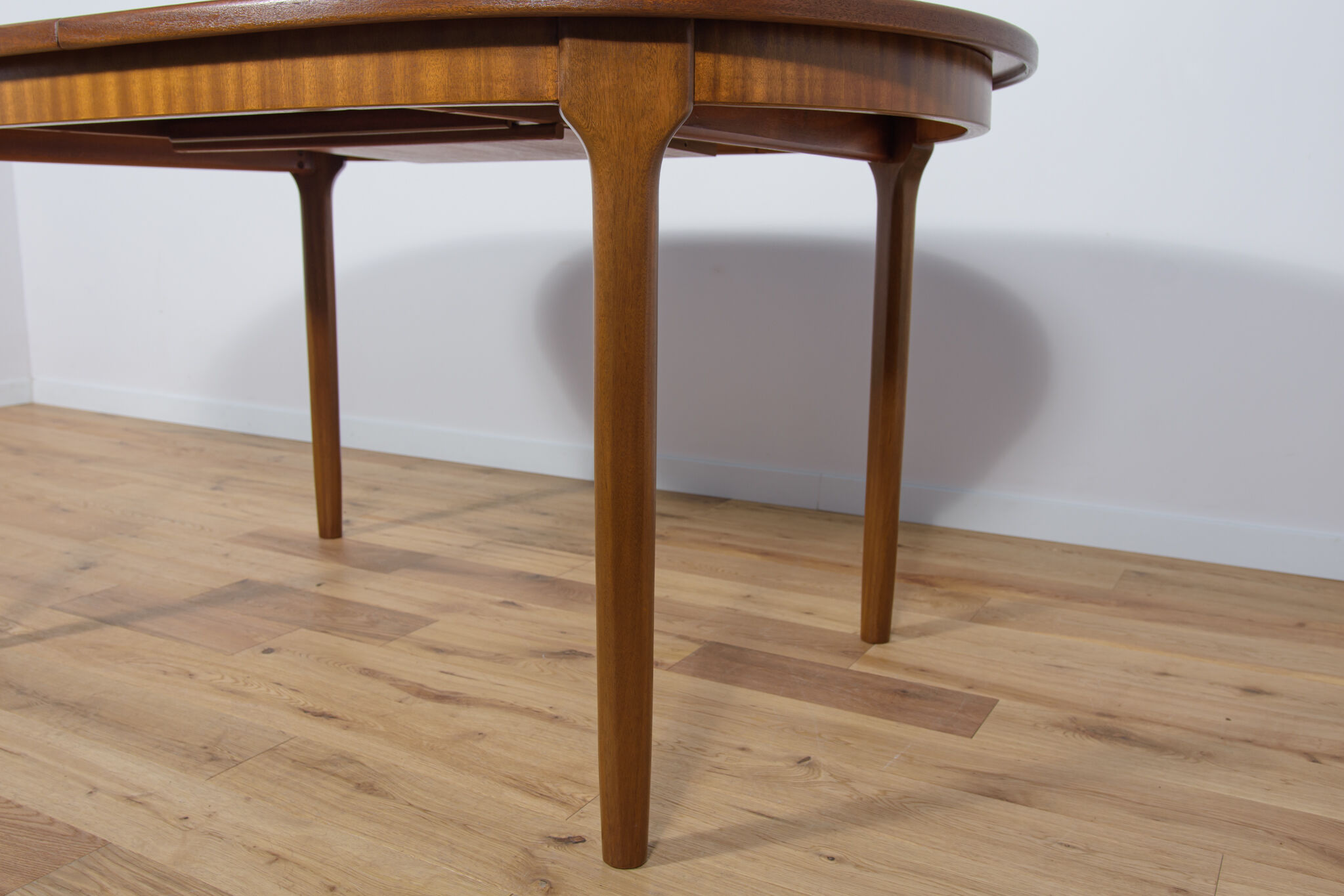 Mid century oval teak extendable dining table from mcintosh, 1960s