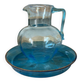 Pichet ancien en verre et  plateau