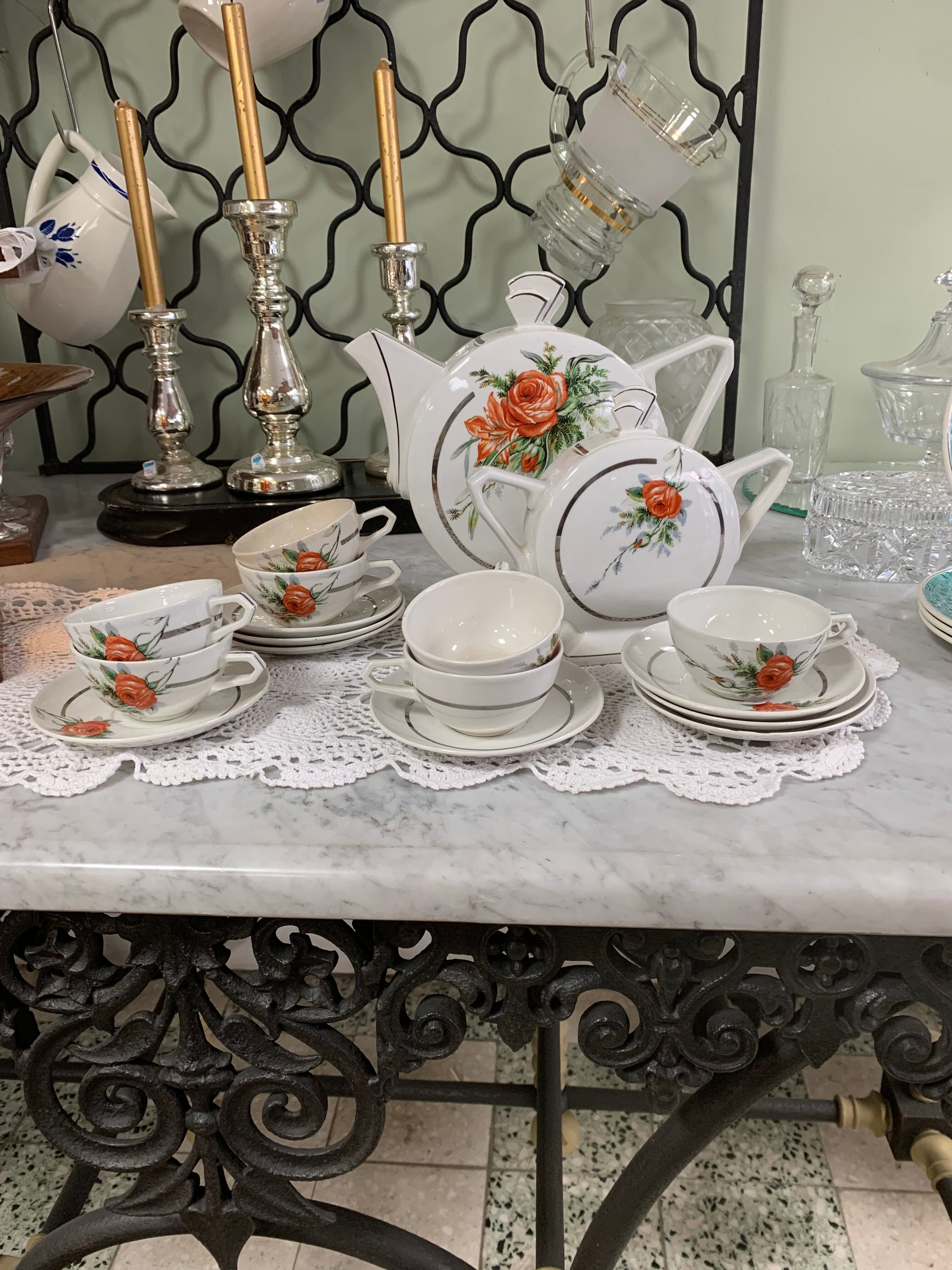 Old earthenware tea coffee set, HBCM Daisy -Teapot, 7 cups/sub-cups, sugar bowl