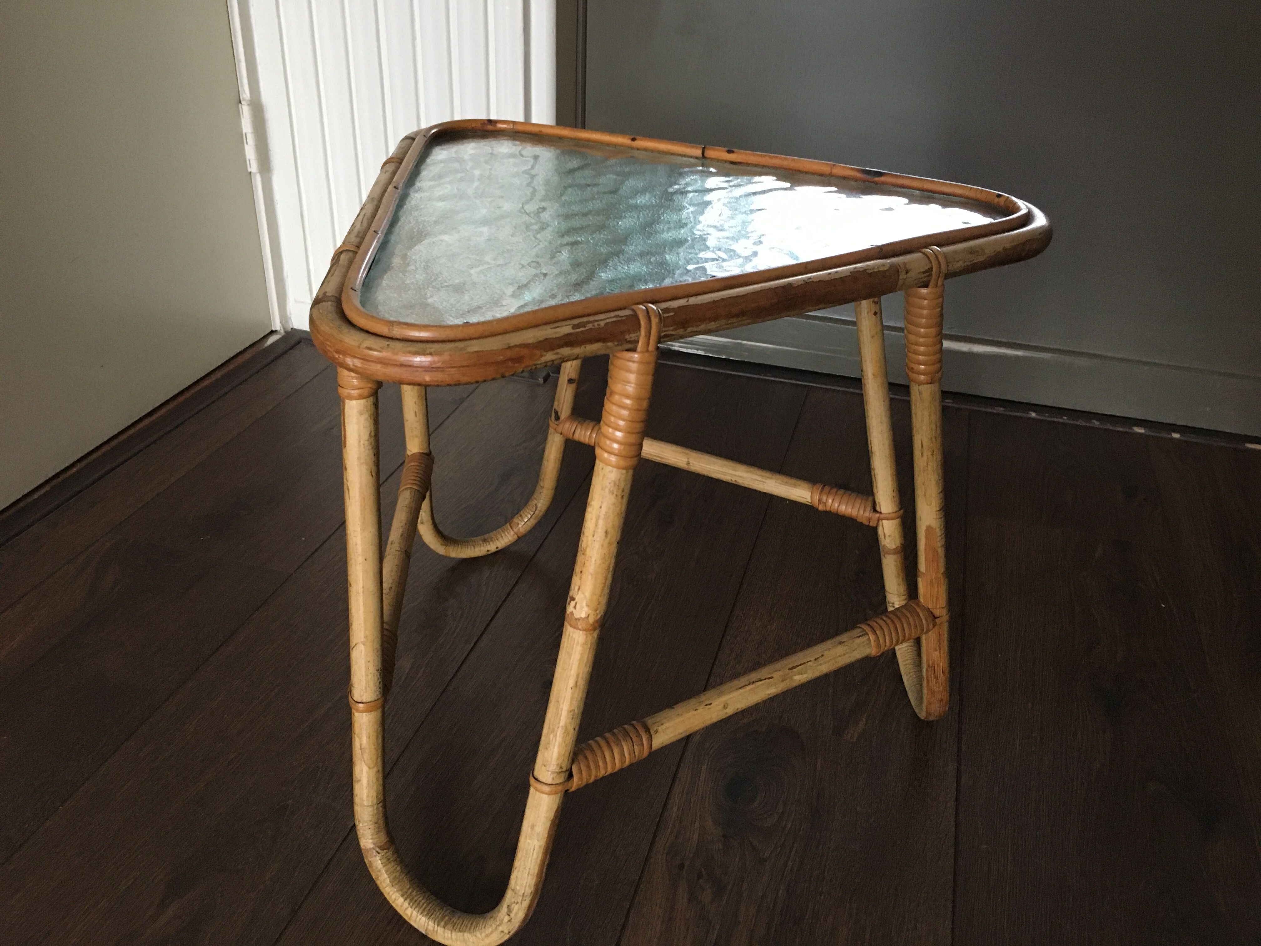 Table d'appoint en rotin et verre de Rohé Noordwolde, années 1950