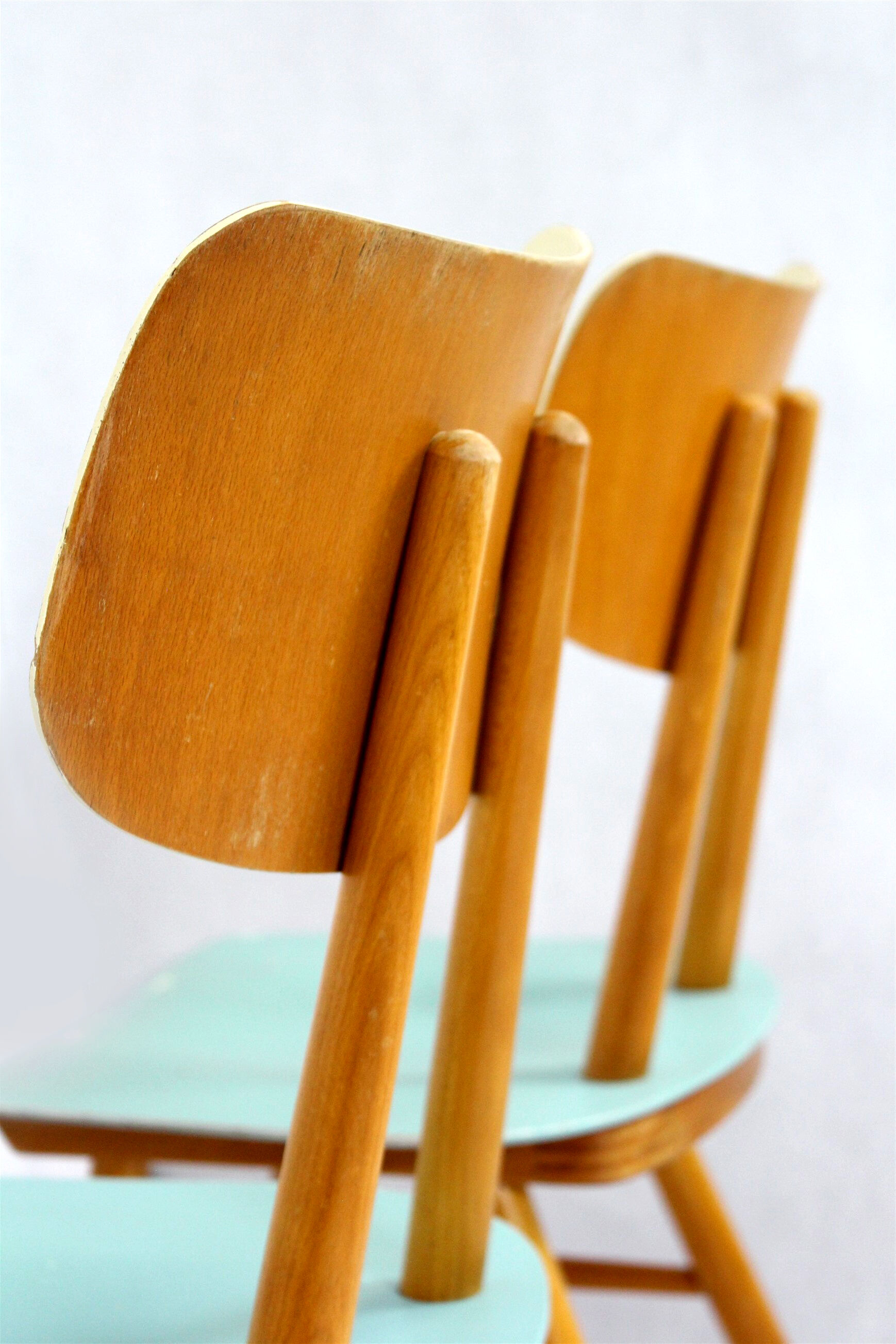 Chaises de salle à manger vintage en bois de Ton, 1971
