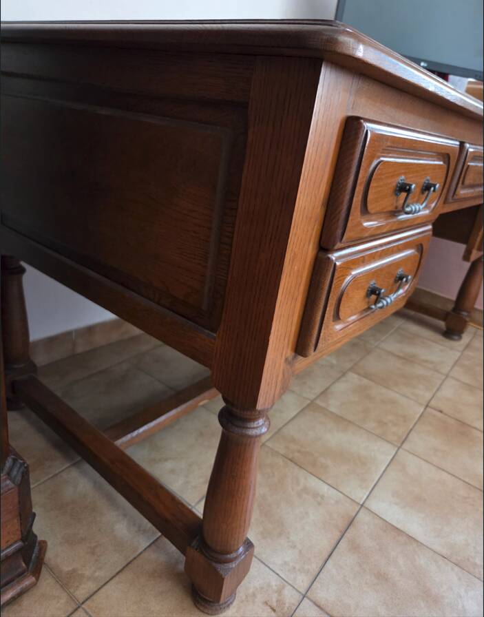 Solid oak desk