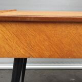Console serves Singer Scandinavian design 1960