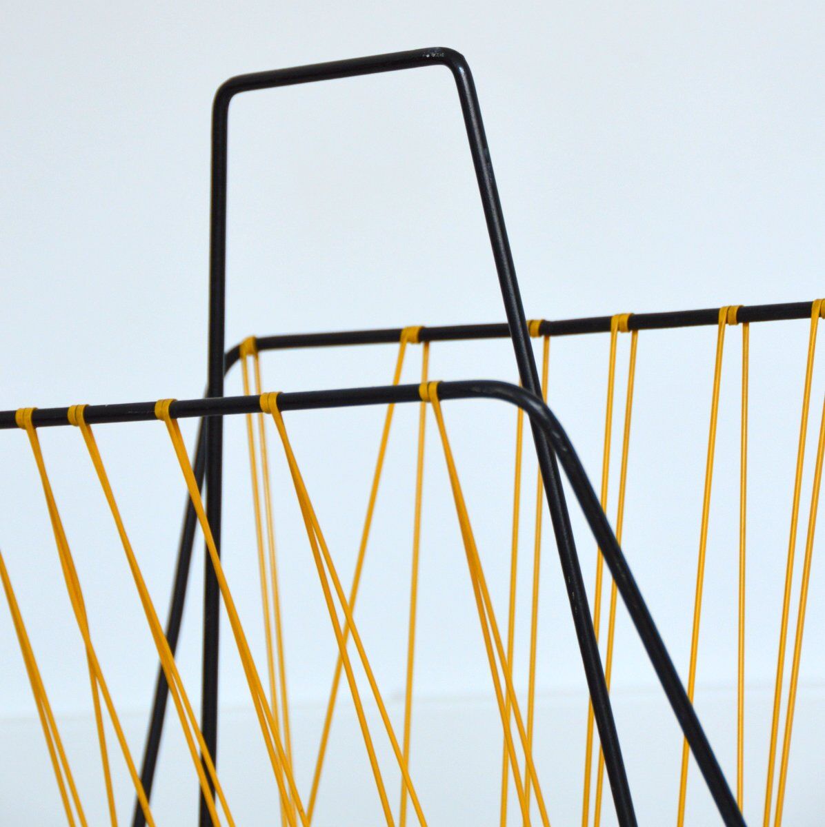 Magazine holder metal and scoubidou 1950s