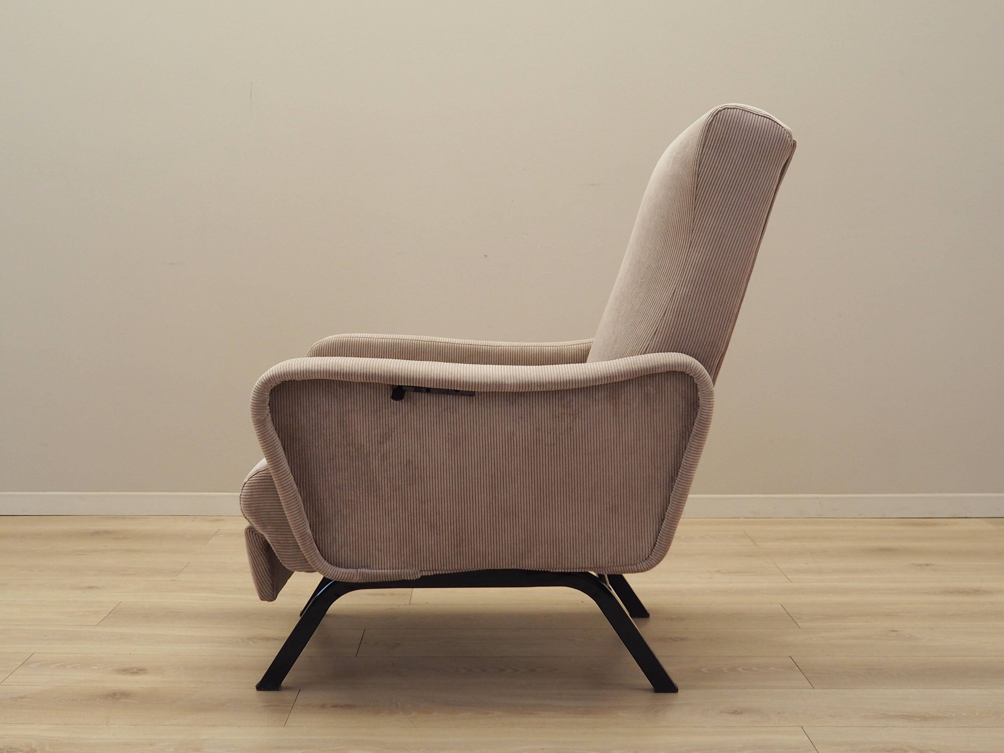 Adjustable armchair, Italian design, 1970s, production: Italy