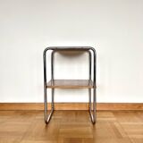Table d'appoint fonctionnaliste