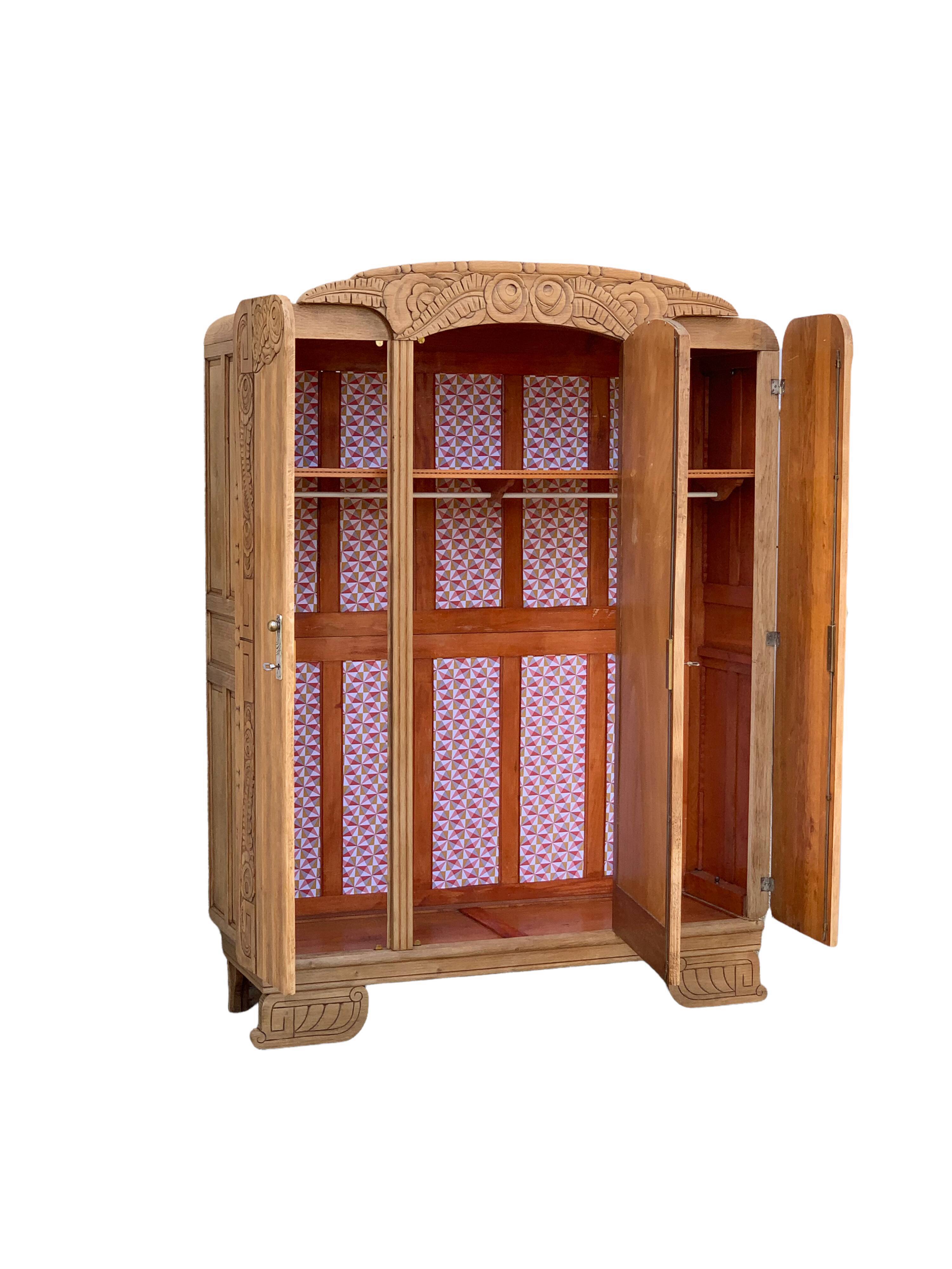 Armoire parisienne art déco chêne massif brut