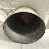 Round zinc basin with 2 handles