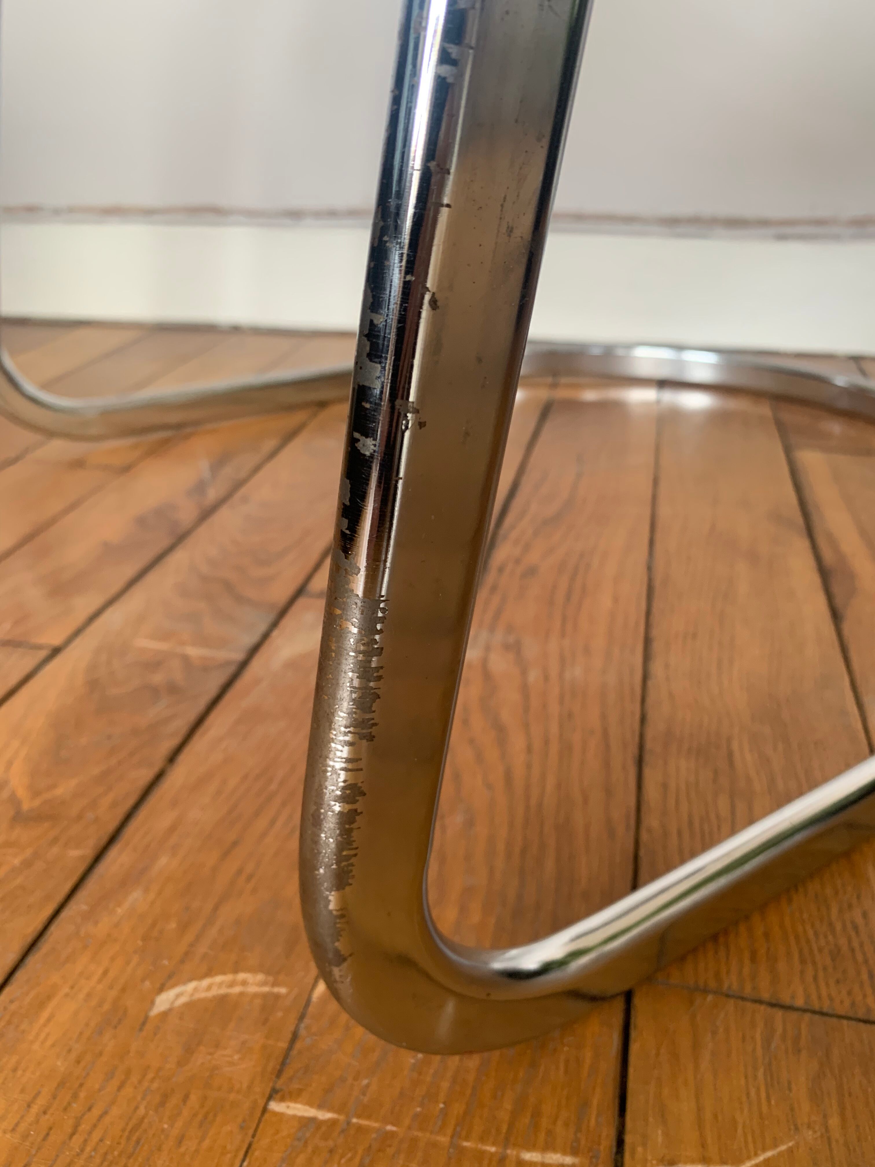 Fauteuil Egg  année 70