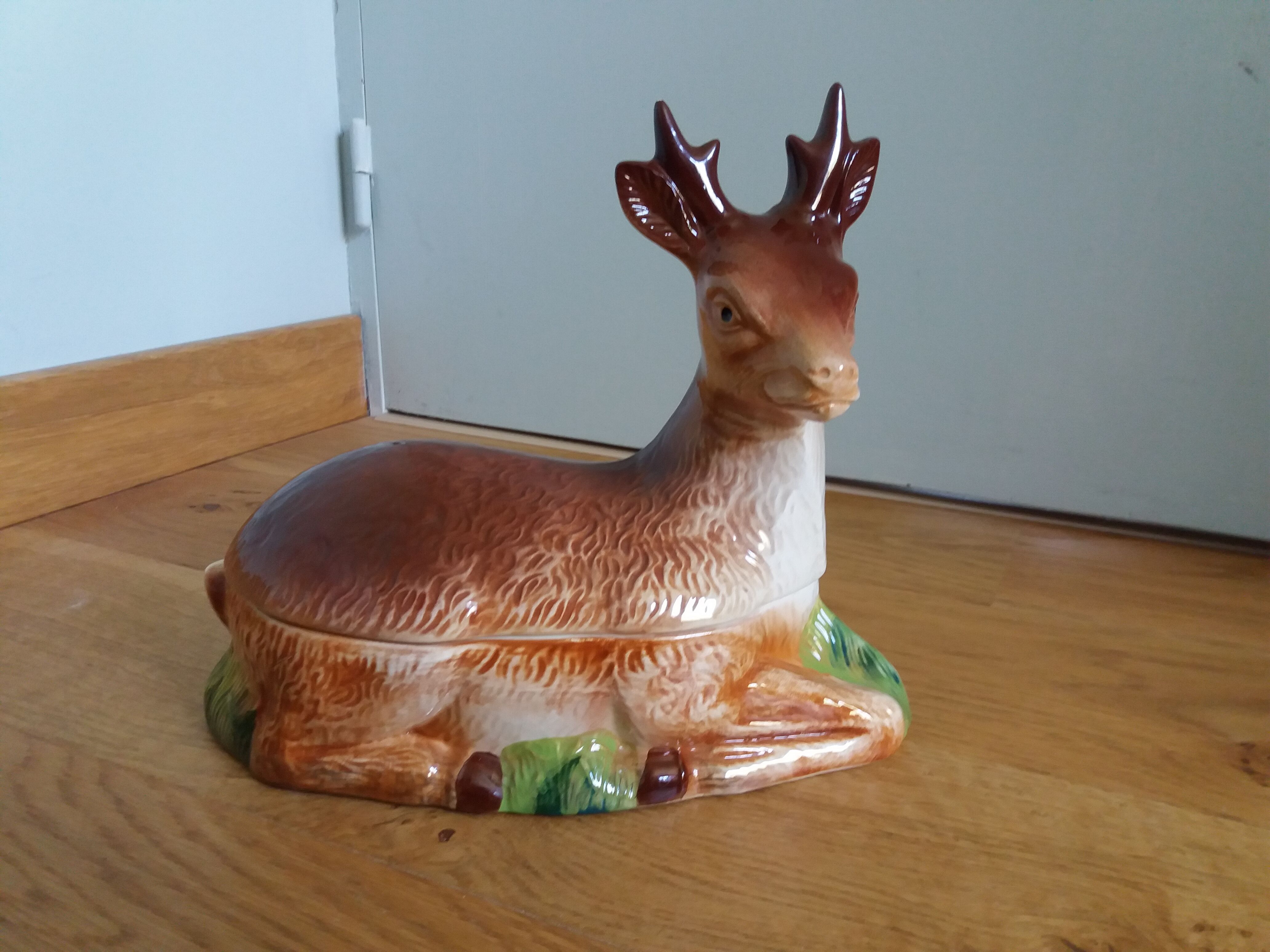 Box terrine zoomorphic deer deer Michel Caugant
