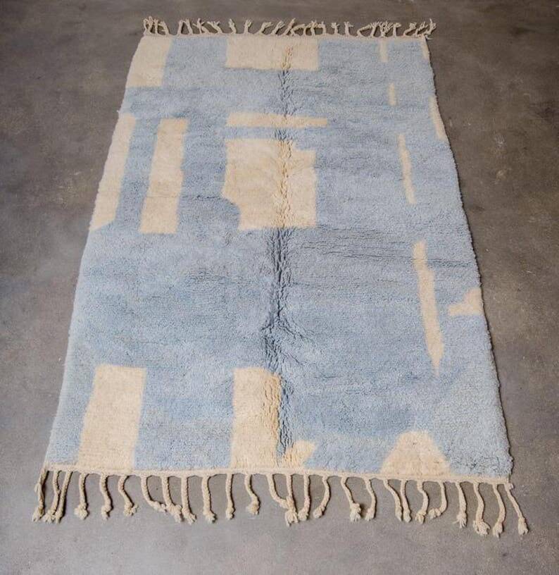 Handmade traditional natural wool rug Size 150 x 250 cm
