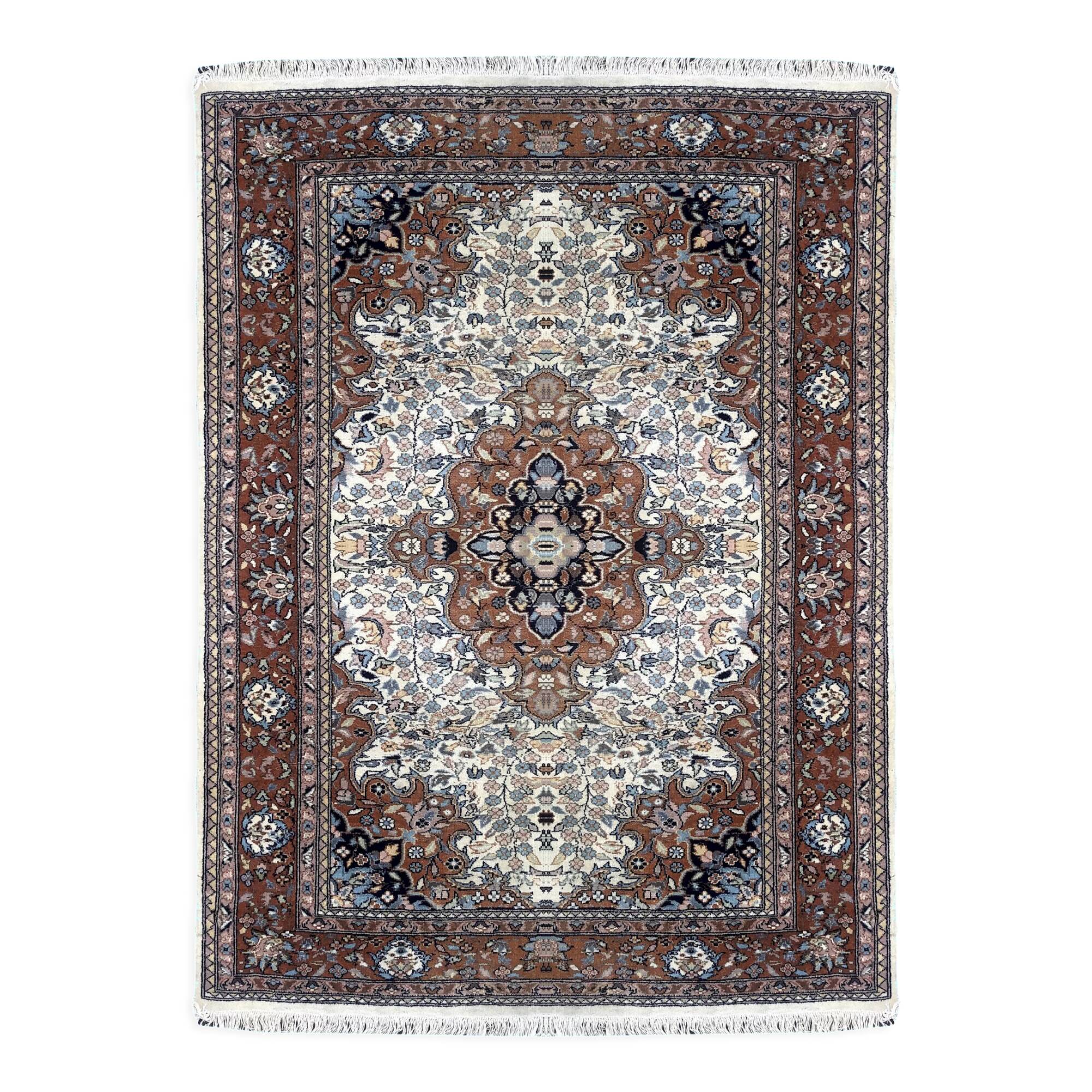 Oriental carpet Punjab India. Handmade: 1.26 X 1.64 m