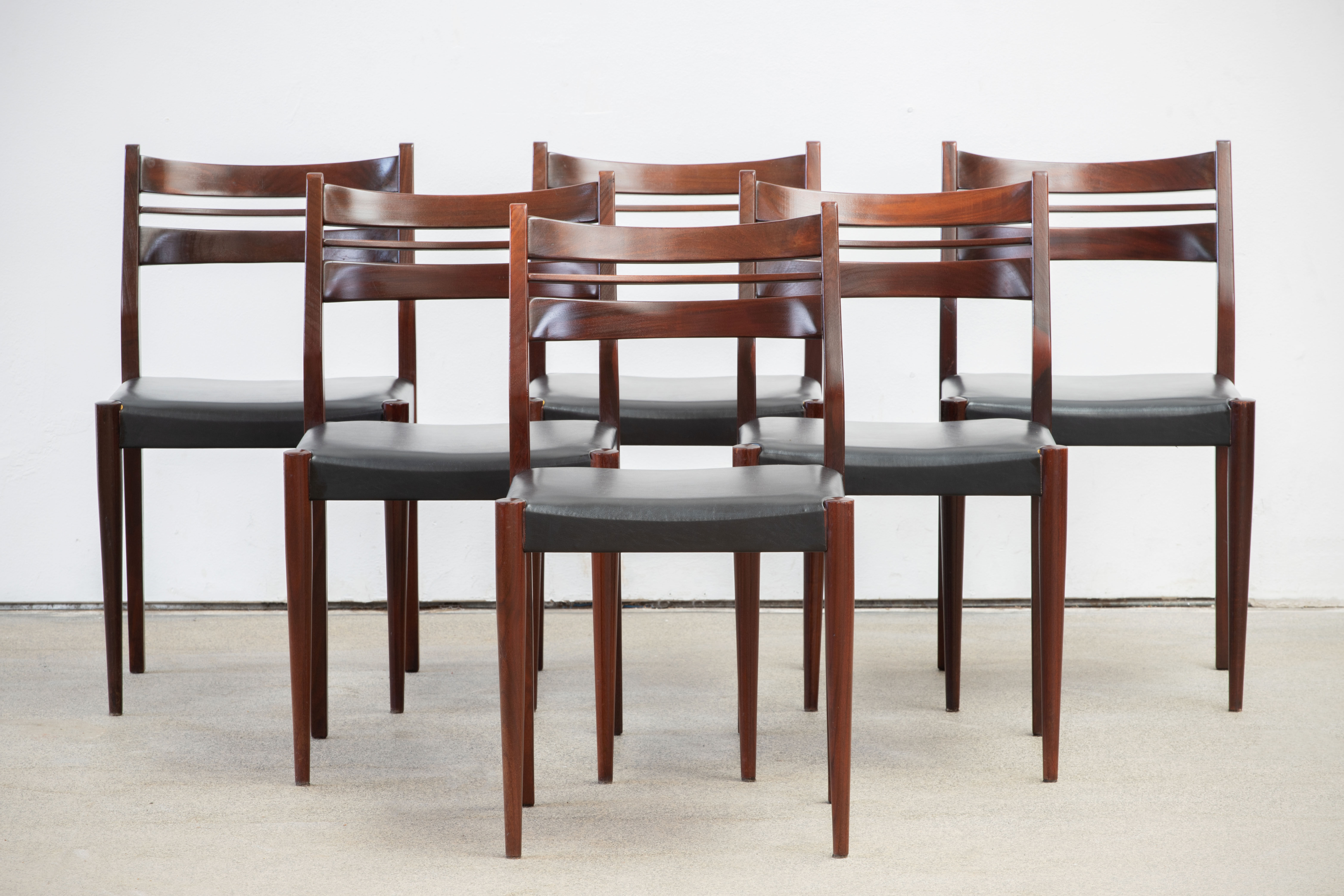 6 vintage Scandinavian rosewood chairs - 1960