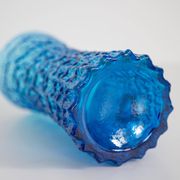 Pichet d'eau ou de jus en verre bleu du milieu du XXe siècle