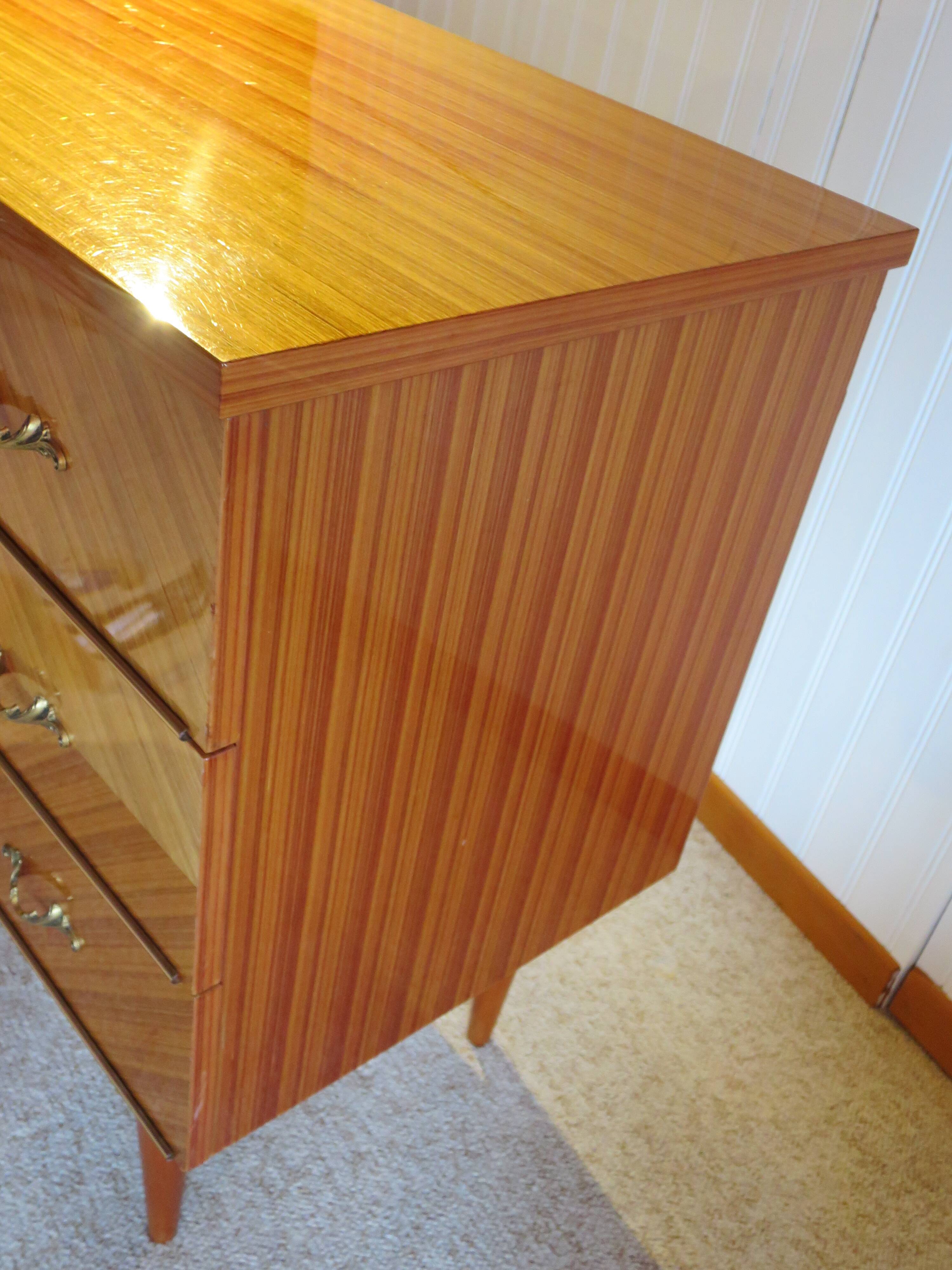 3-drawer chest of drawers - 60s - vintage - marquetry effect - spinning top feet