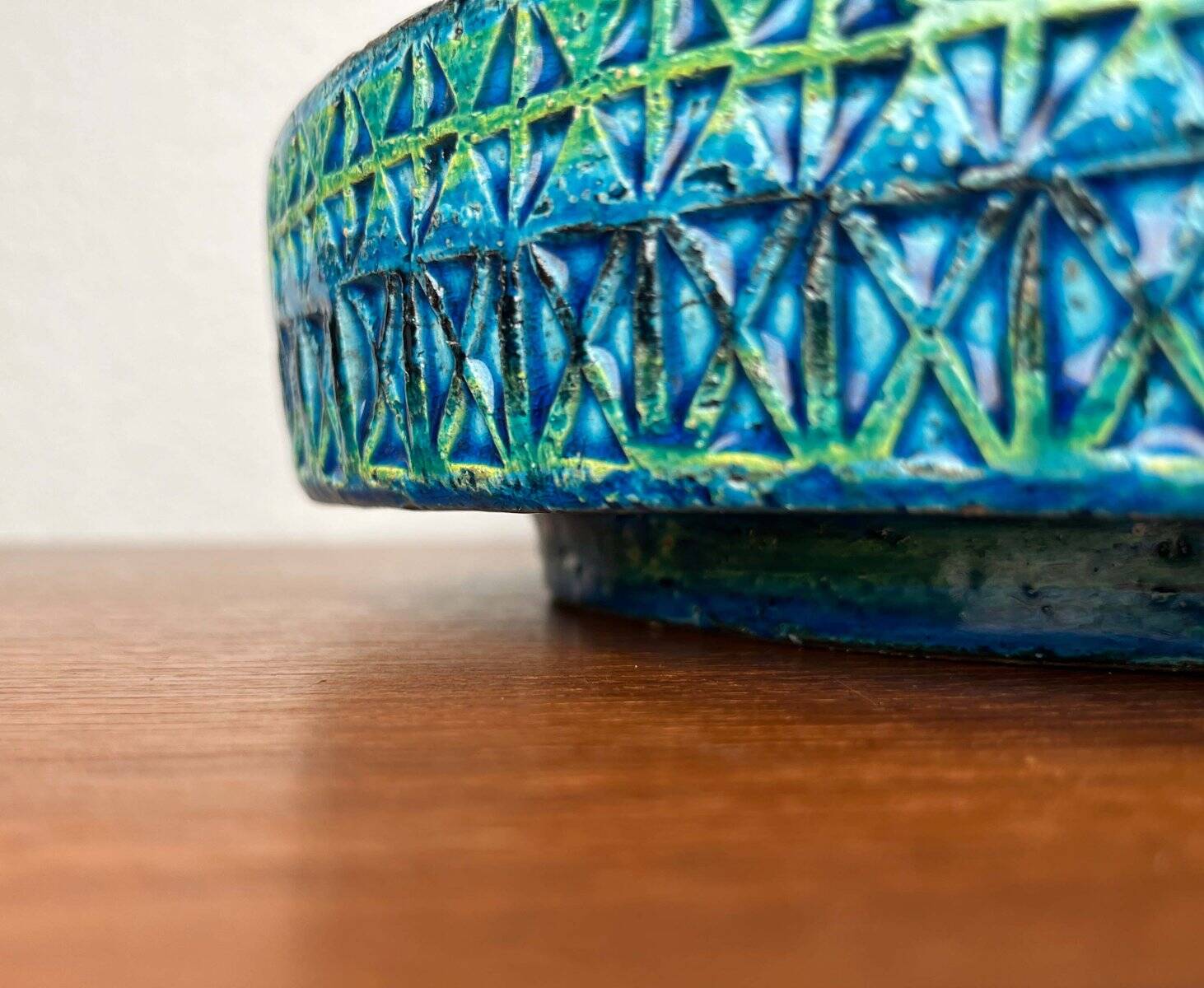 Large Mid-Century Modern Rimini Blu Pottery Bowl by Aldo Londi for Bitossi, Italy, 1960s