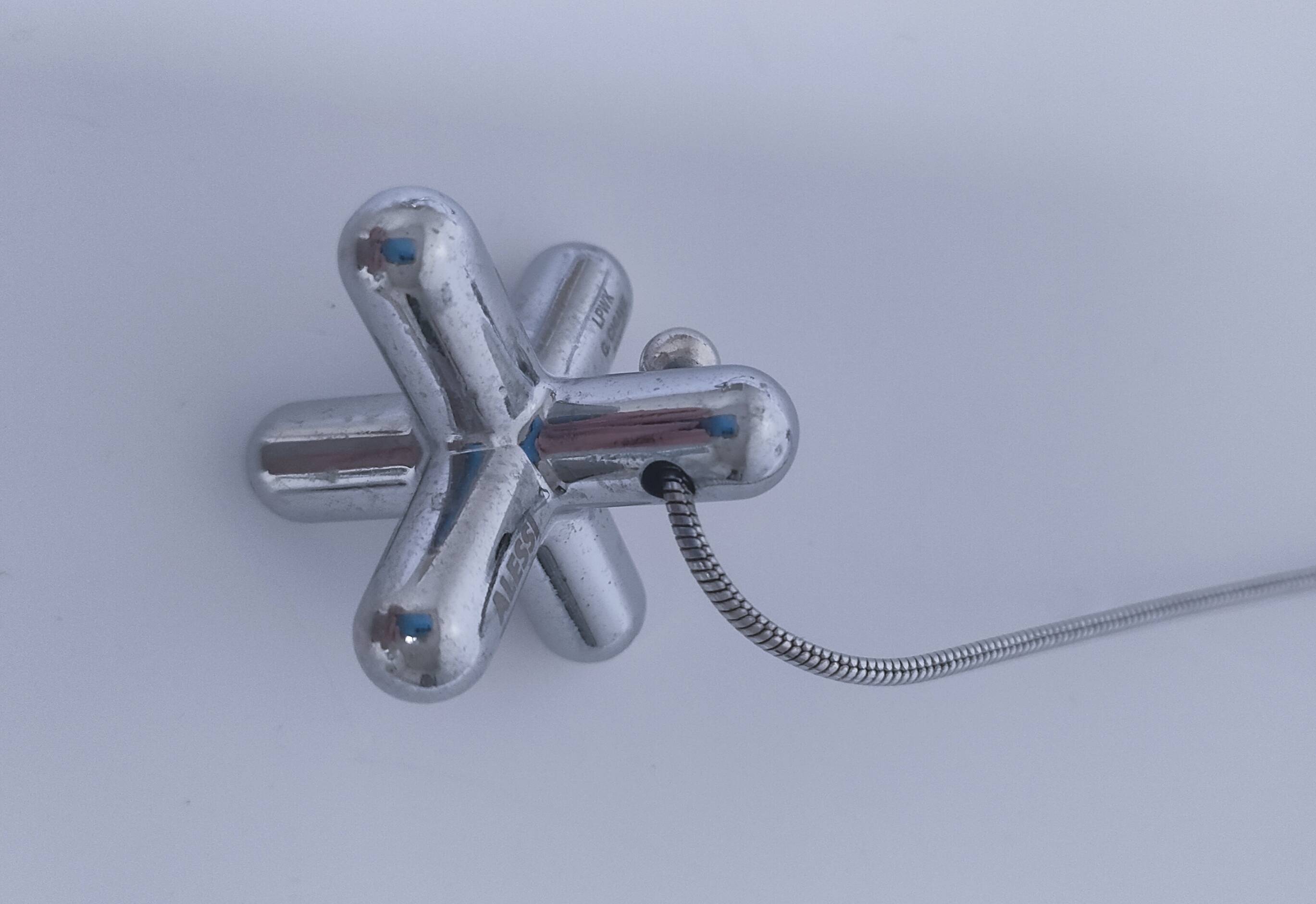 Alessi trivet design G. Chiave