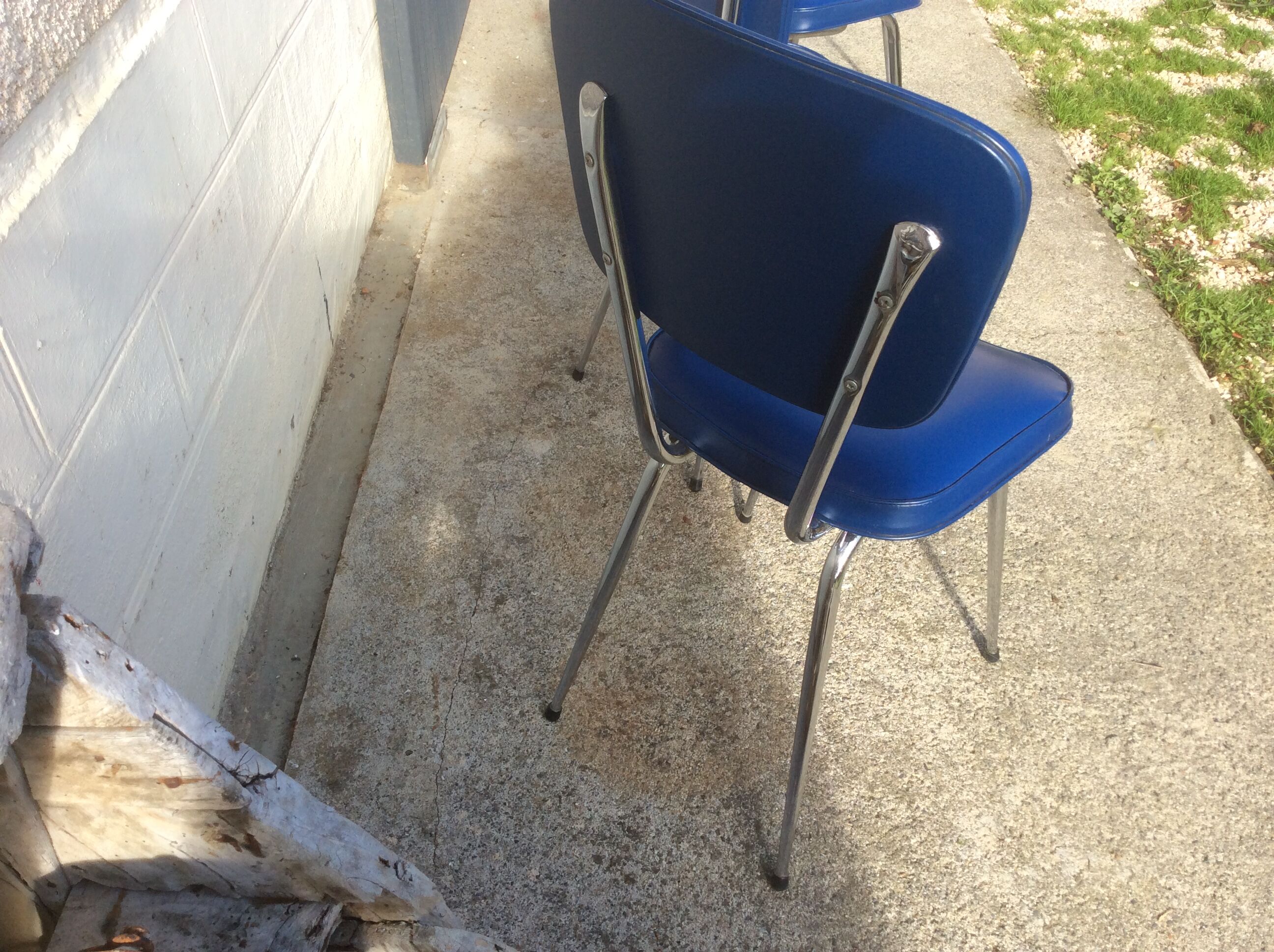 Lot from 4 vintage chairs in skai