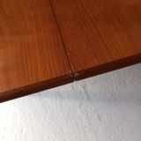 Scandinavian round table