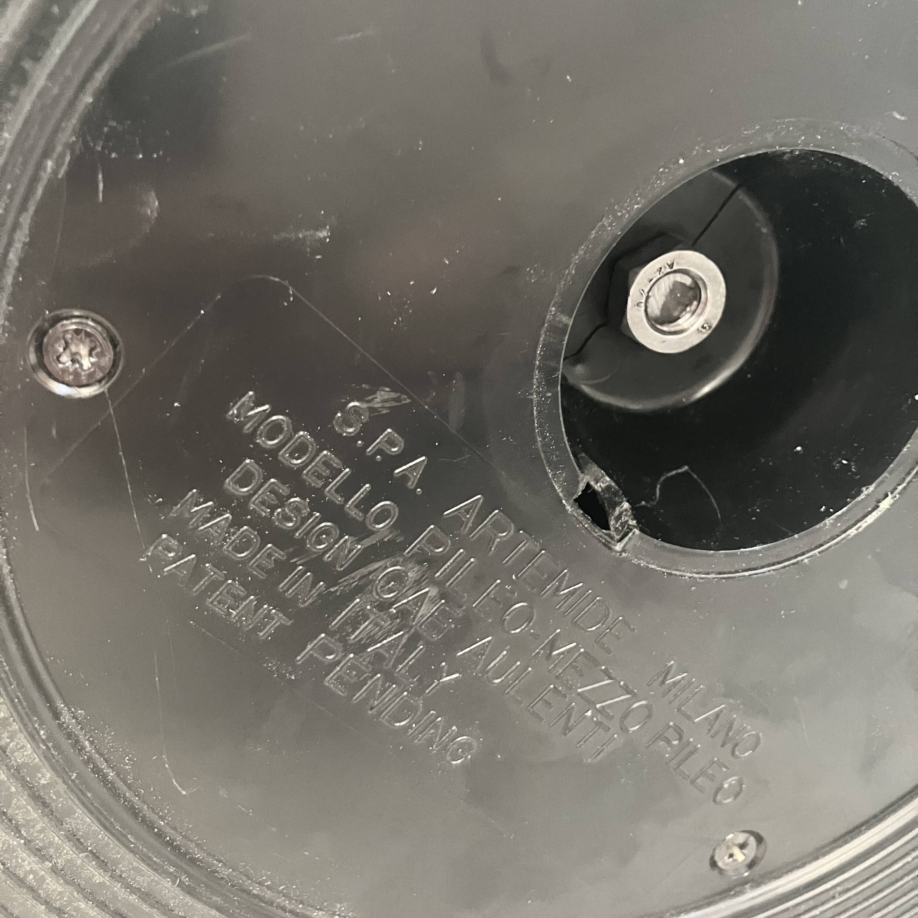 “Pileo Mezzo” floor lamp by Gae Aulenti for Artemide, 1970s