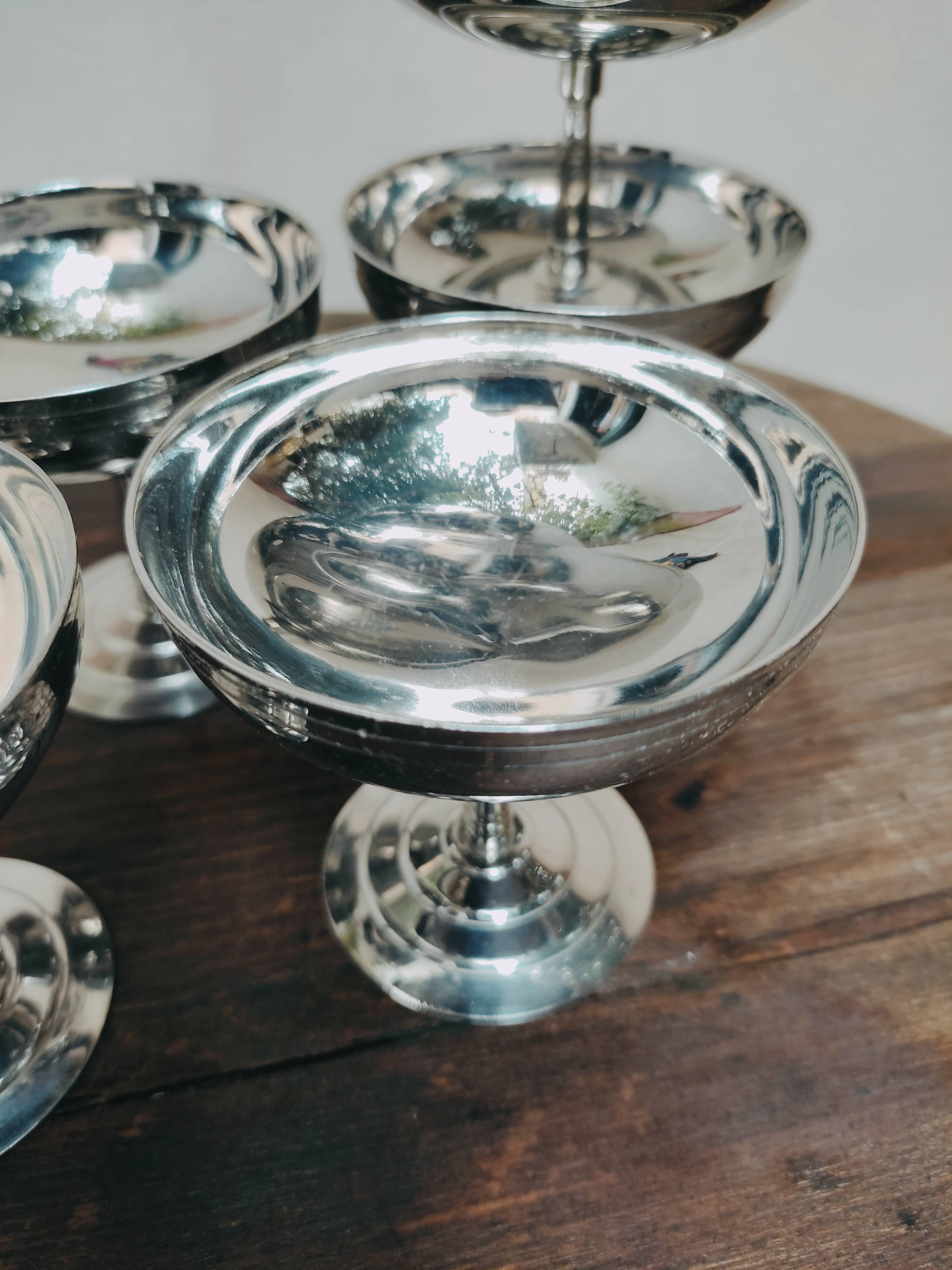 6 stainless steel standing dessert cups by Rémy letang