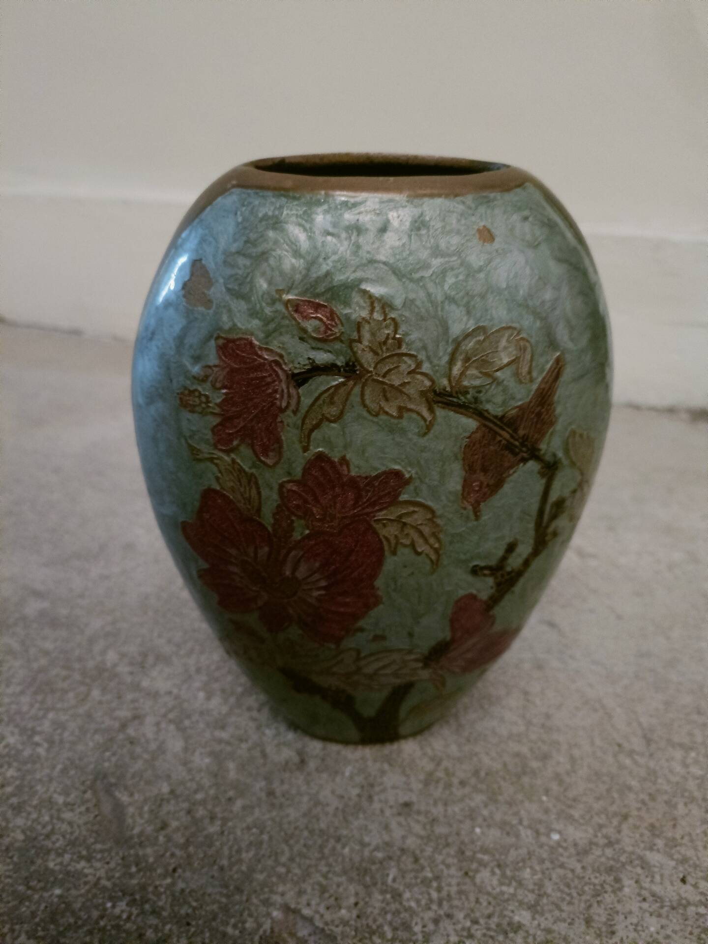 Vase ovale laiton et émail cloisonné