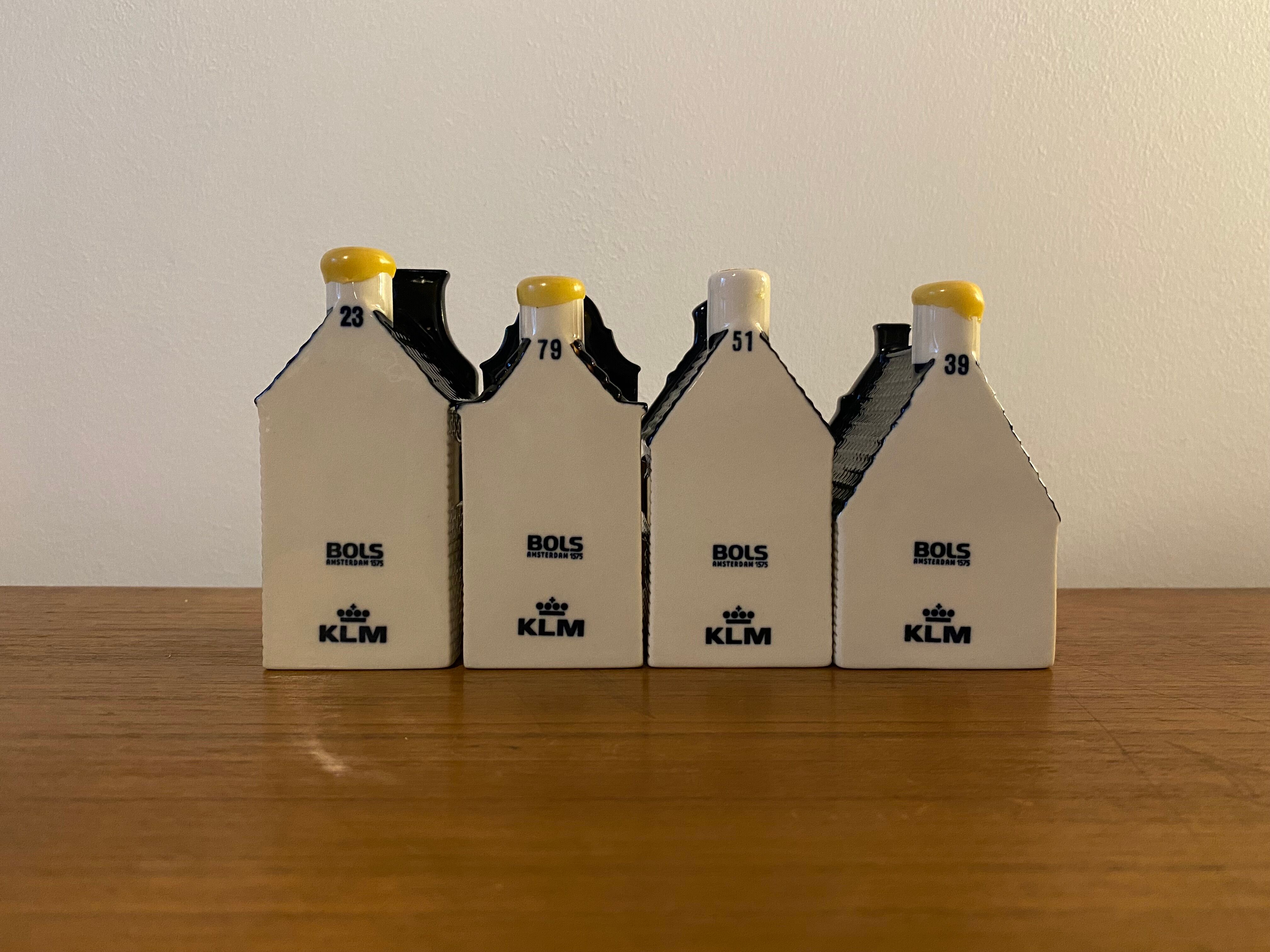 Blue delft's for KLM by BOLS