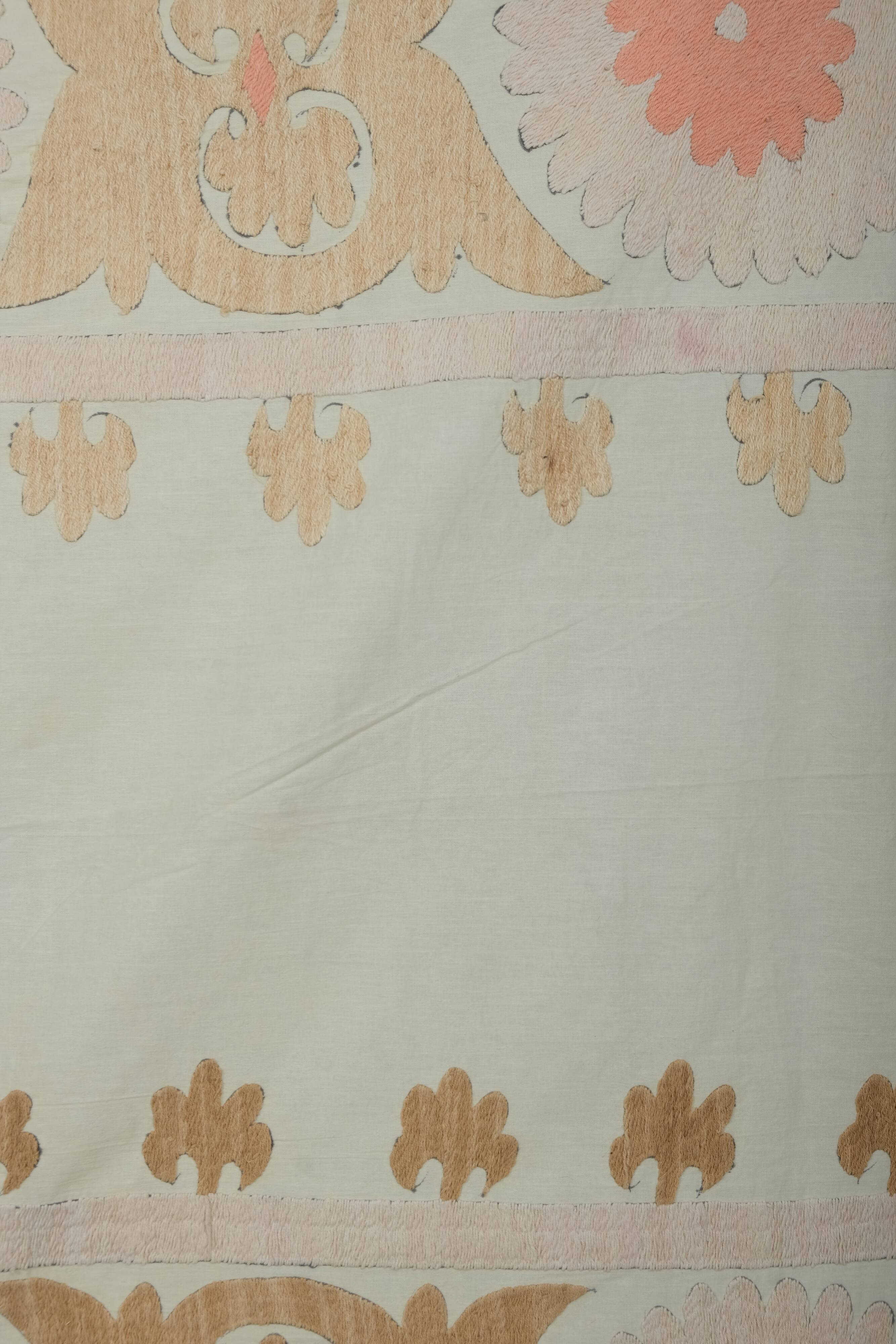 Hand knotted rug, vintage Turkish rug 141x204 cm