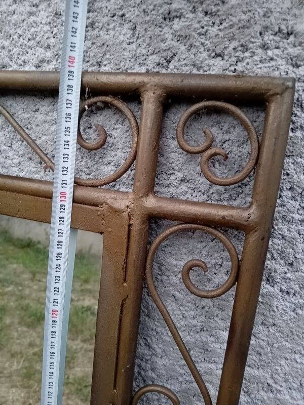 Antique mirror, large dimensions, solid wrought iron, mirror in very good condition.