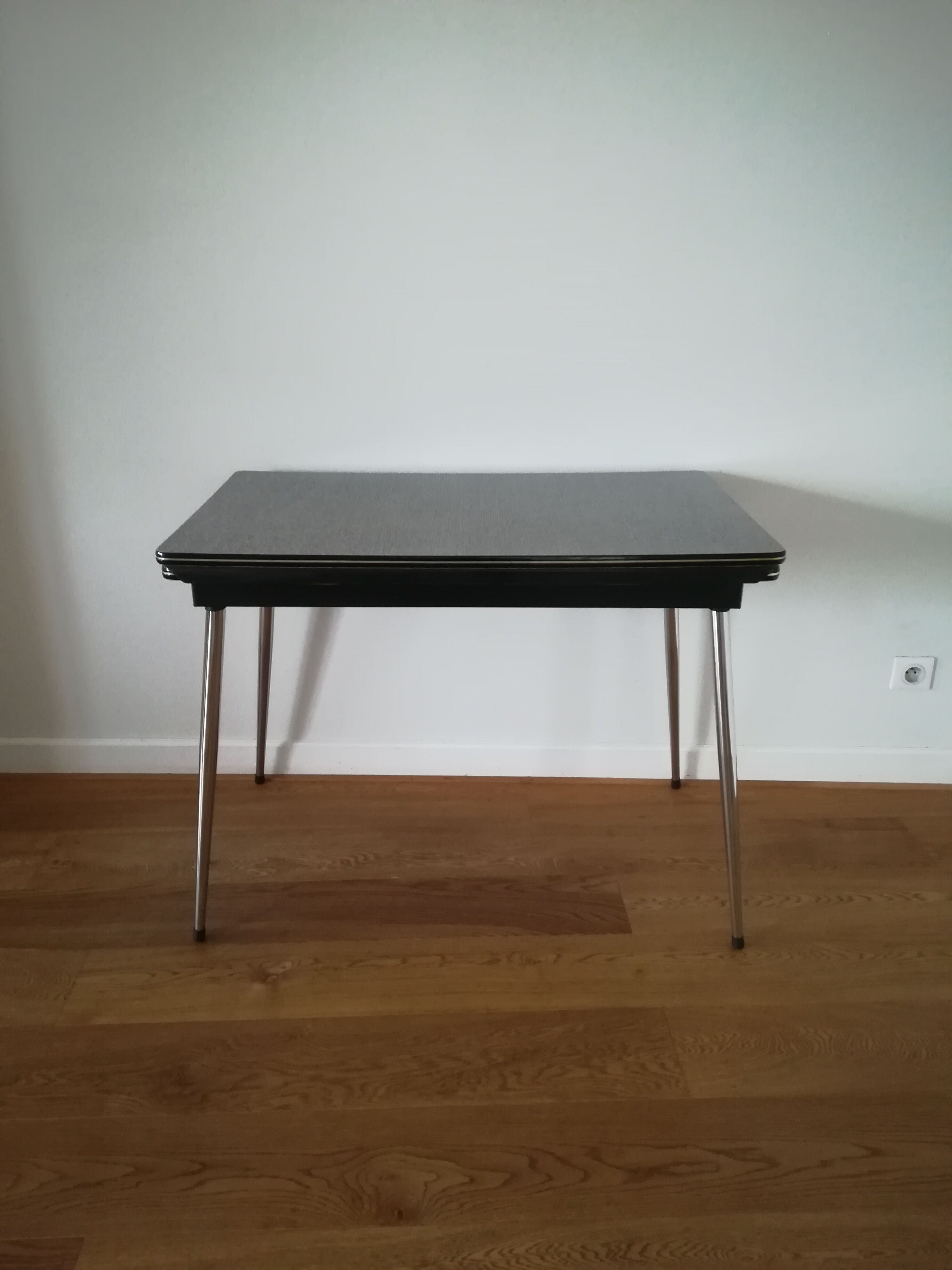 Extensible table