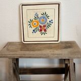 Vintage floral trivet
