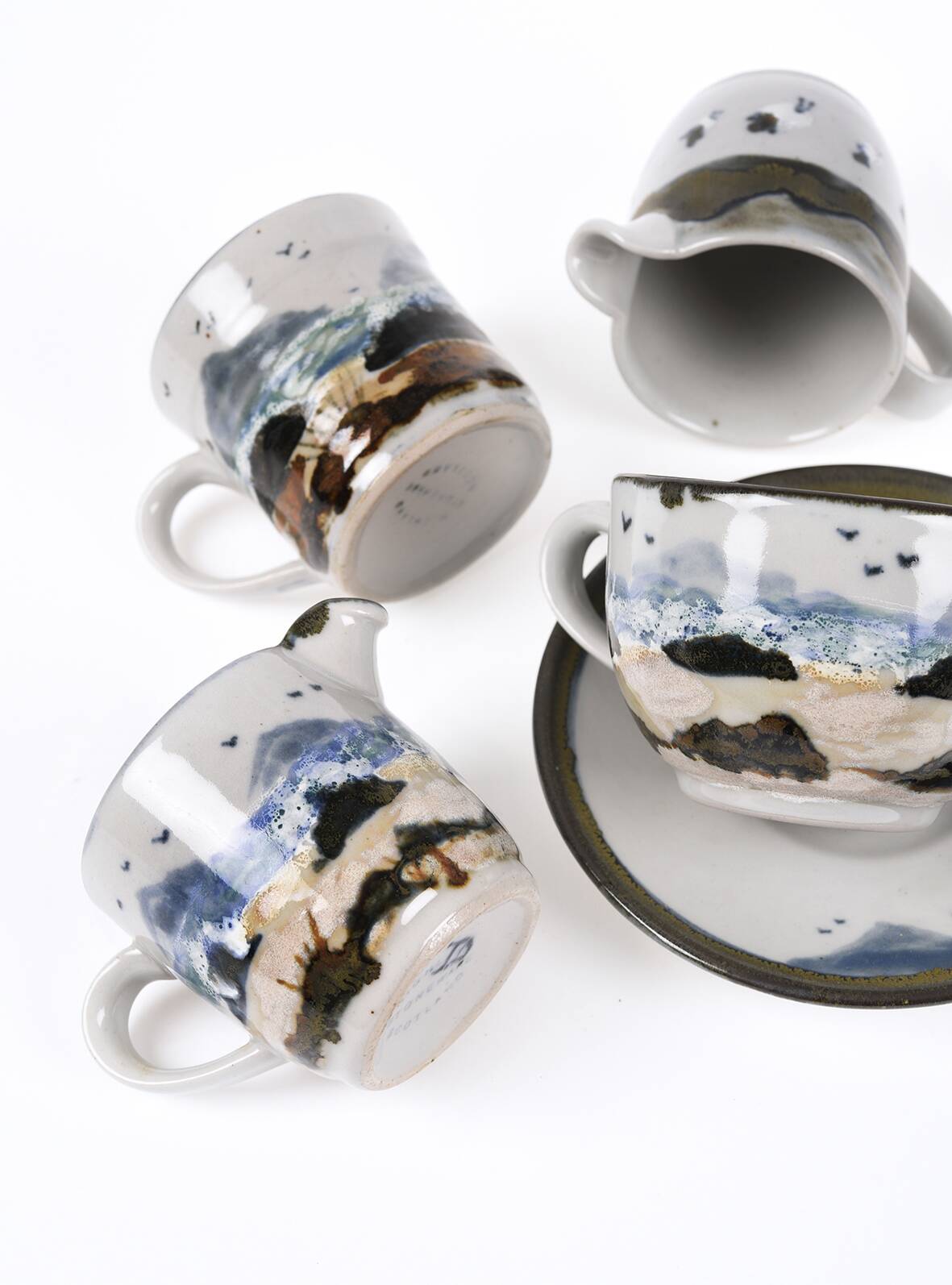 HIGHLAND STONEWARE coffee service, second hand.