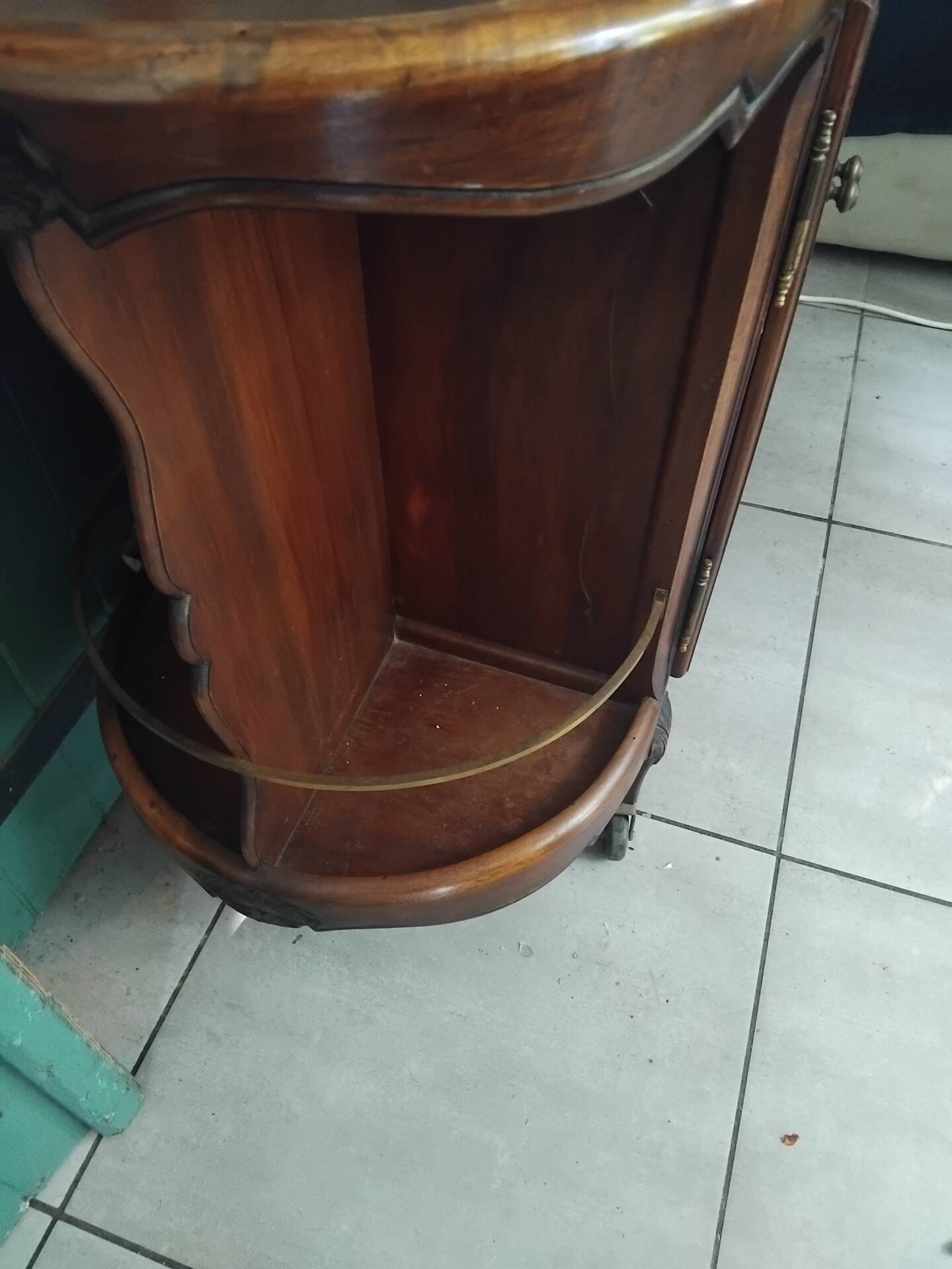 Trolly bar