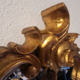 Miroir en bois d'or à  l or,style Louis 15