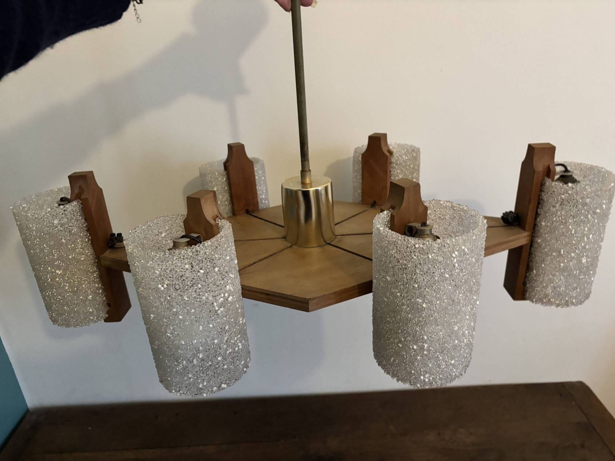 Vintage Scandinavian chandelier 6 lights – Wood and frosted Perspex – 1960s/70s