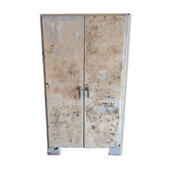 Armoire métal et bois