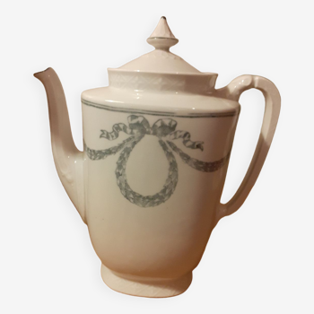 French porcelain teapot AH&CO