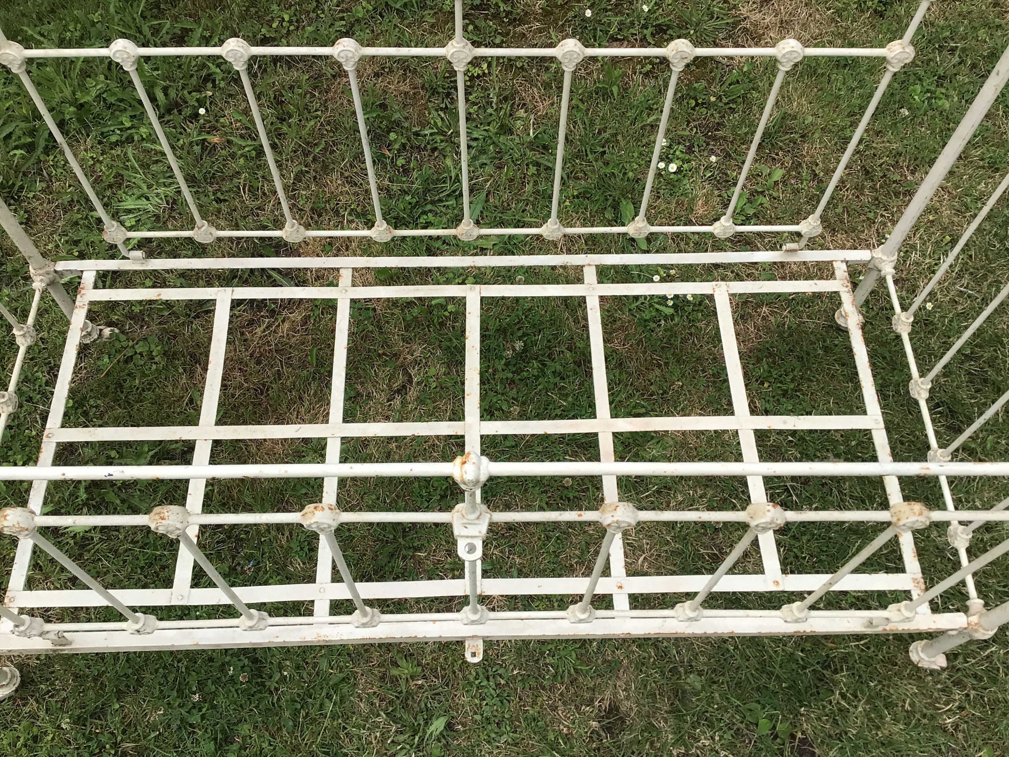 Child bed sofa wrought iron nineteenth century
