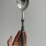 Metal serving utensils