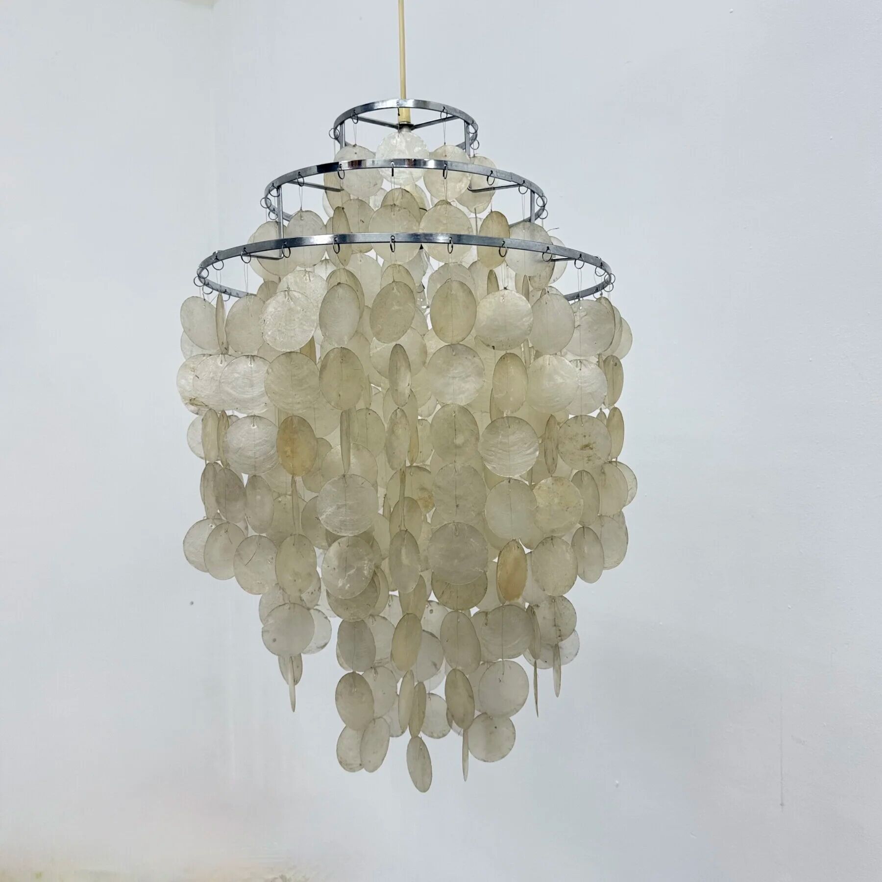 Mid-century mother of pearl Capiz shell Verner Panton style hanging lamp, 1970s