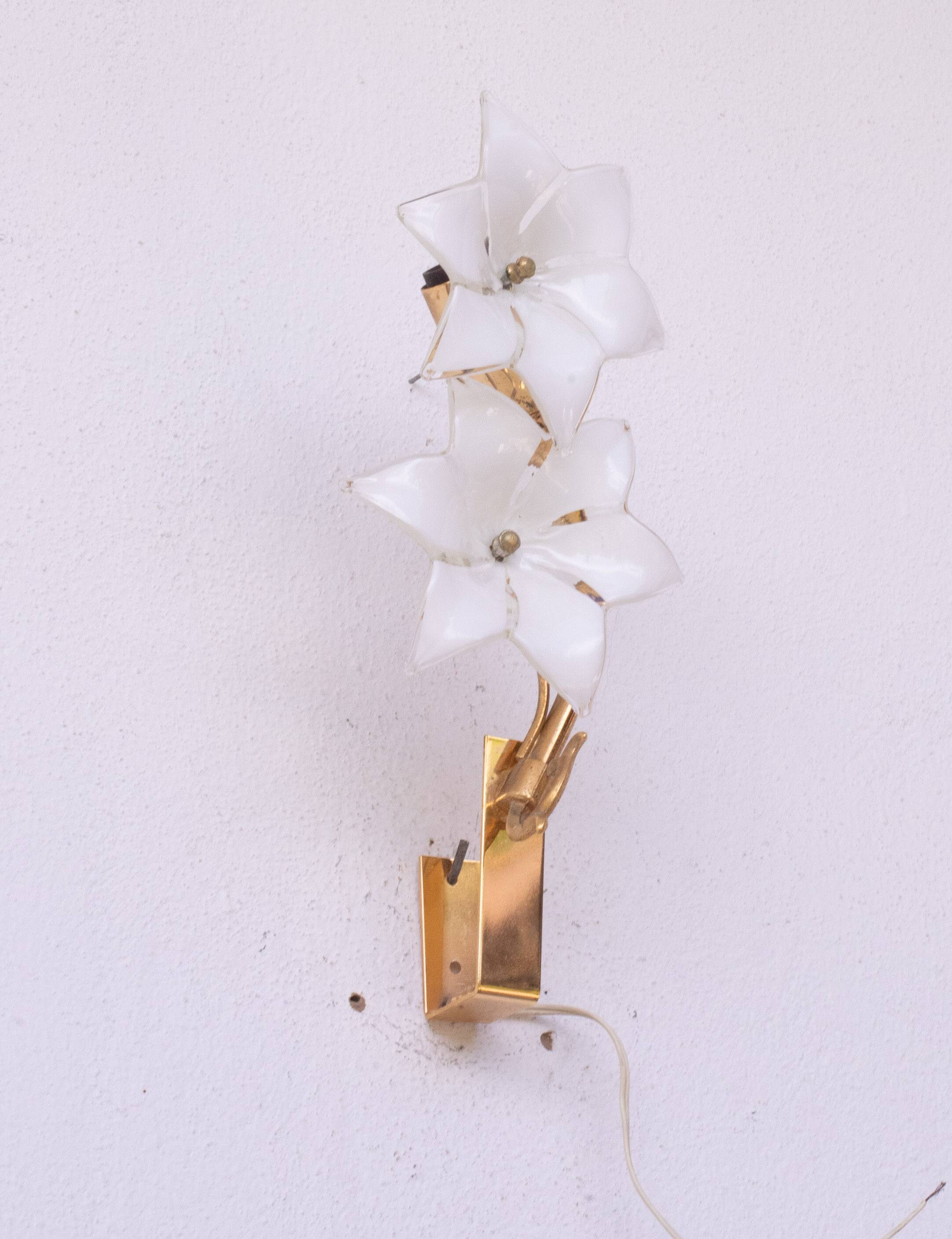 Charming Set of 2 Murano White Flowers Wall Light, 1970s