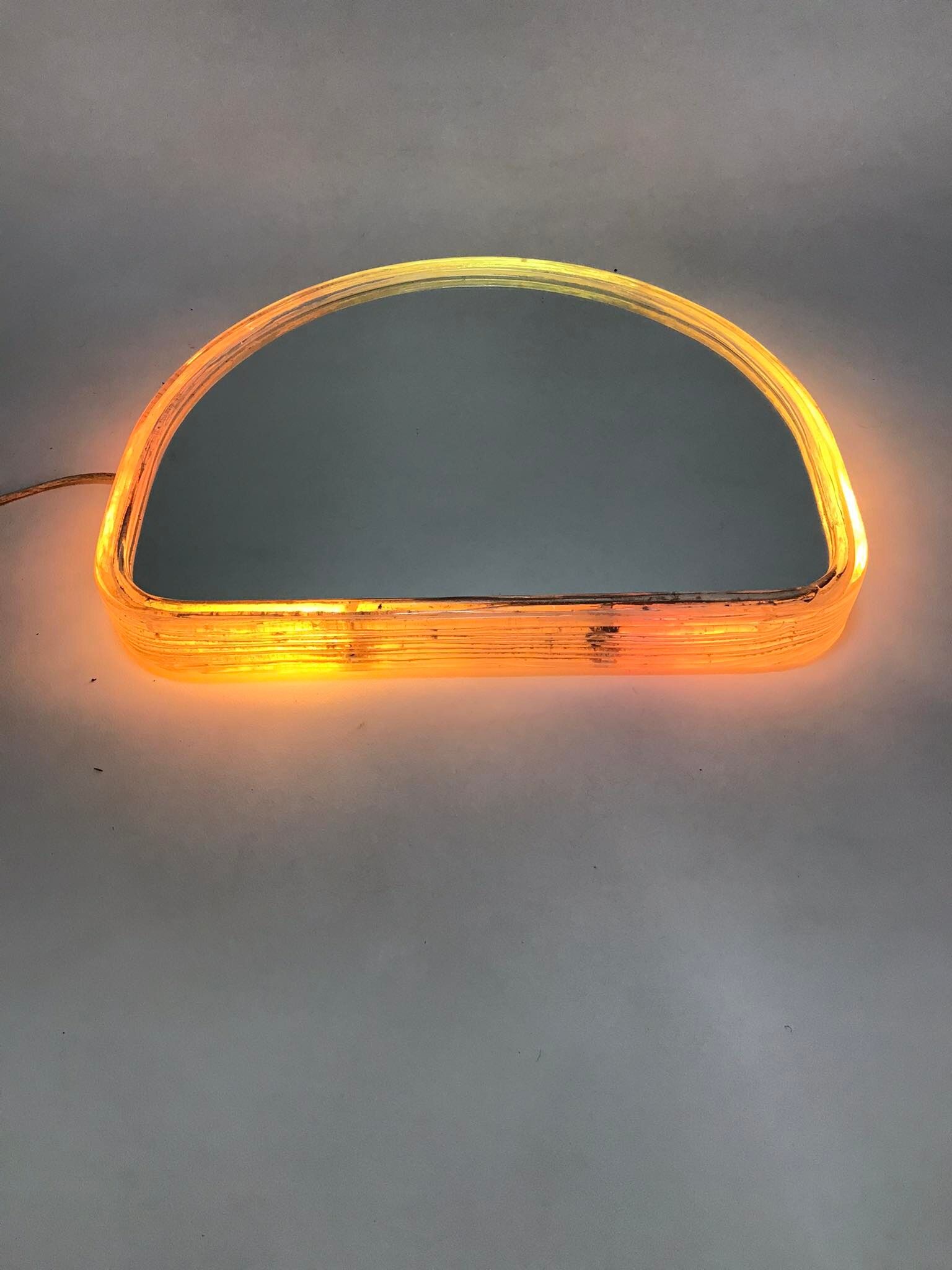 Paire de miroirs muraux lumineux, années 60/70