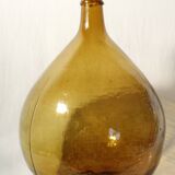 Dame-jeanne en verre ambré