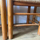 Chaises en pin et paille