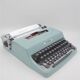 Machine à écrire Olivetti Lettera 32