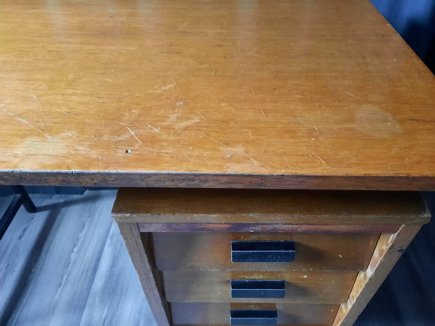 Bureau moderniste années 50